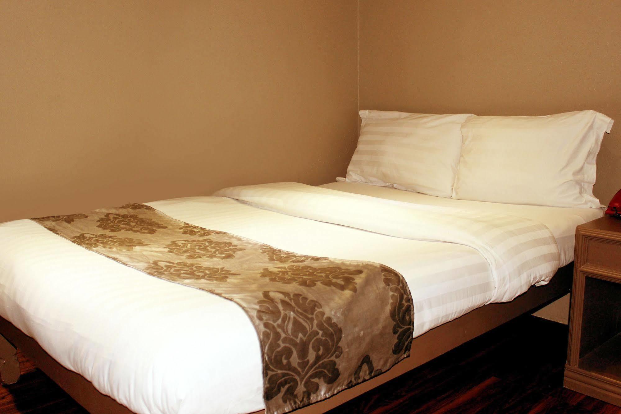 Swagman Hotel Манила Екстериор снимка