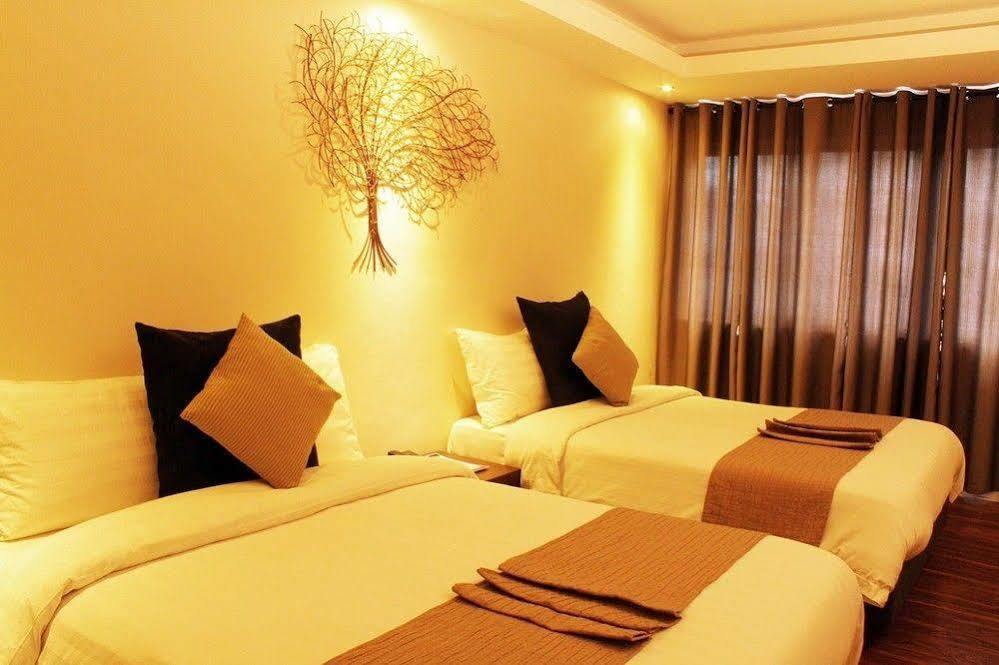 Swagman Hotel Манила Екстериор снимка